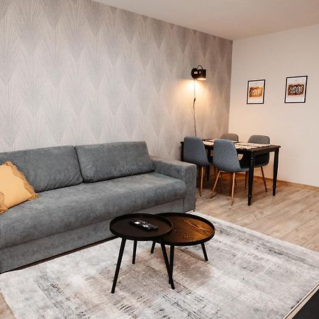 Ah Lomena Apartment Kosice Luaran gambar