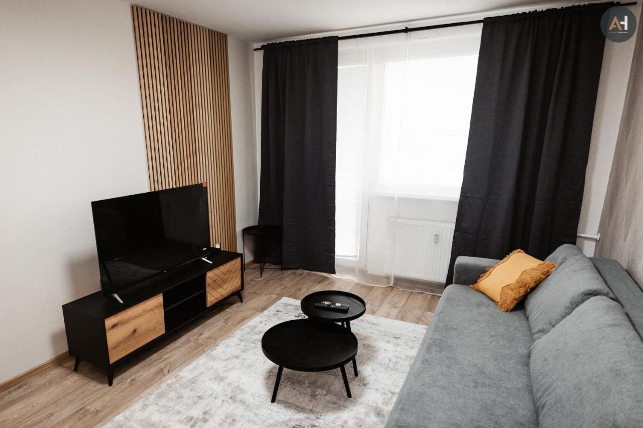 Ah Lomena Apartment Kosice Luaran gambar