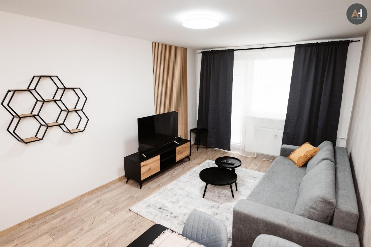 Ah Lomena Apartment Kosice Luaran gambar