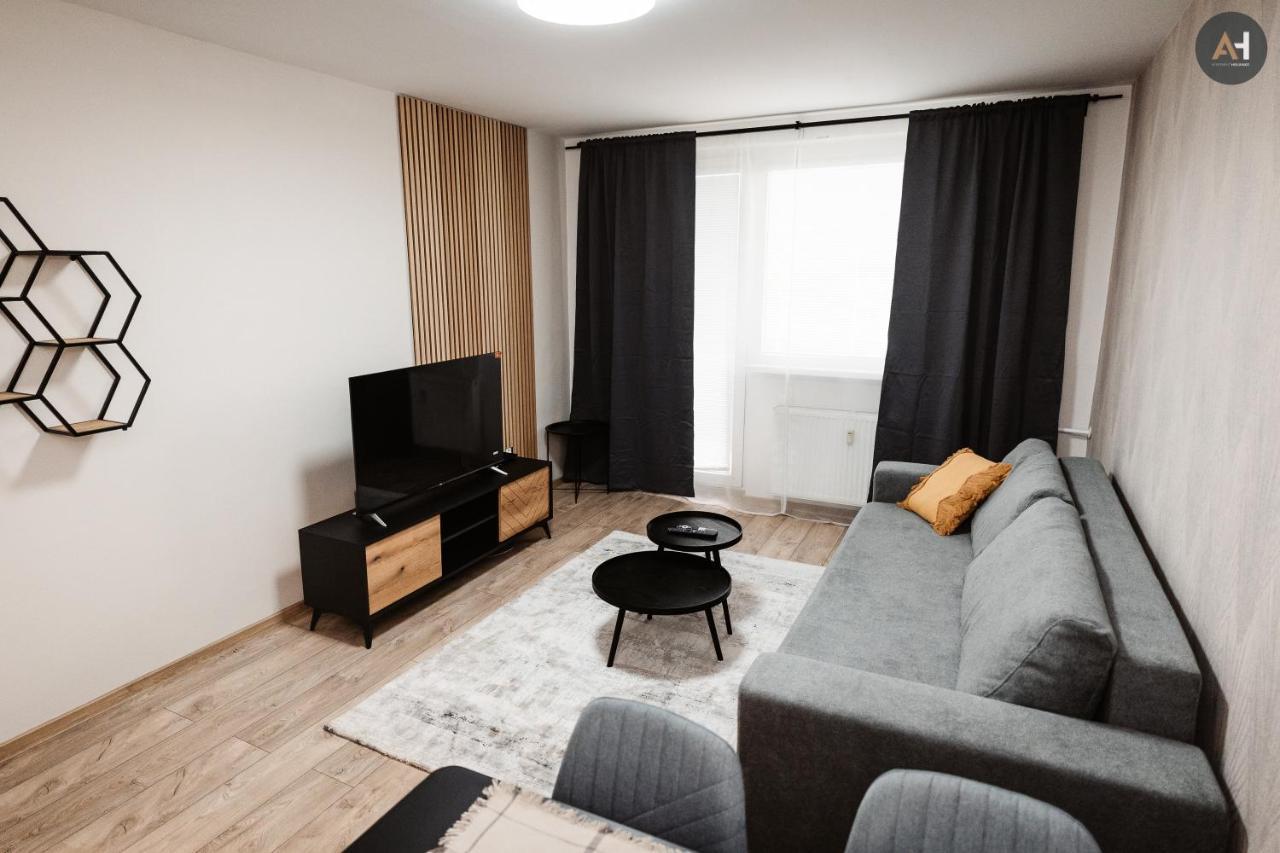 Ah Lomena Apartment Kosice Luaran gambar